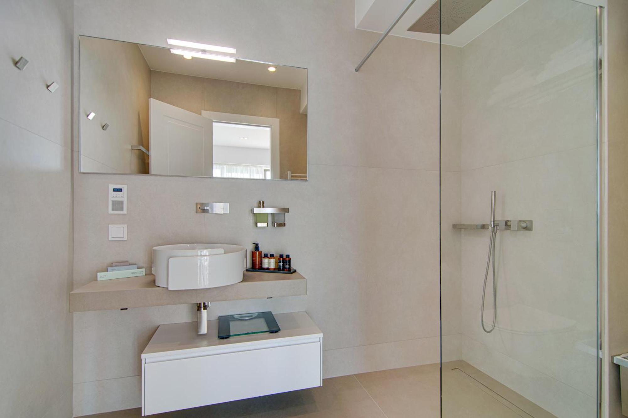 Livinghome Suites Парга Экстерьер фото