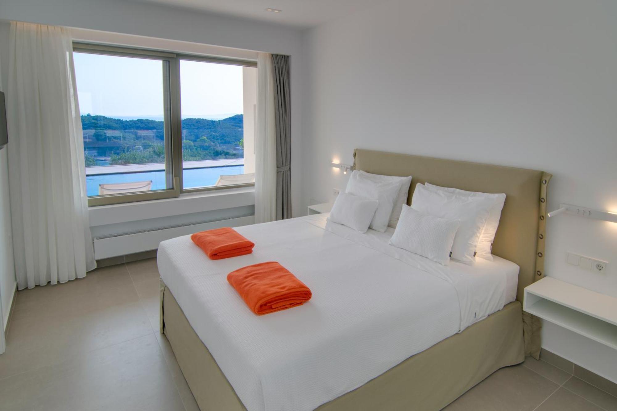 Livinghome Suites Парга Экстерьер фото
