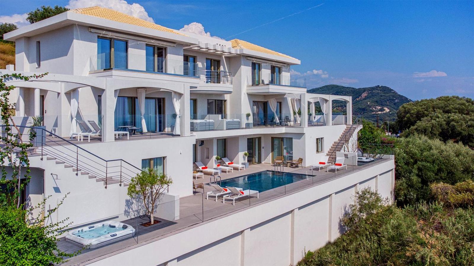 Livinghome Suites Парга Экстерьер фото